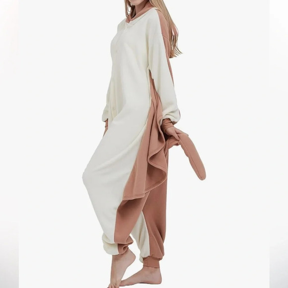 Newcosplay Tam White Flying Squirrel Onesie Pajama Costume. Size Medium. - Picture 15 of 15